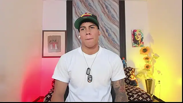 Damian_latinxxx's cam show statistics and live stream