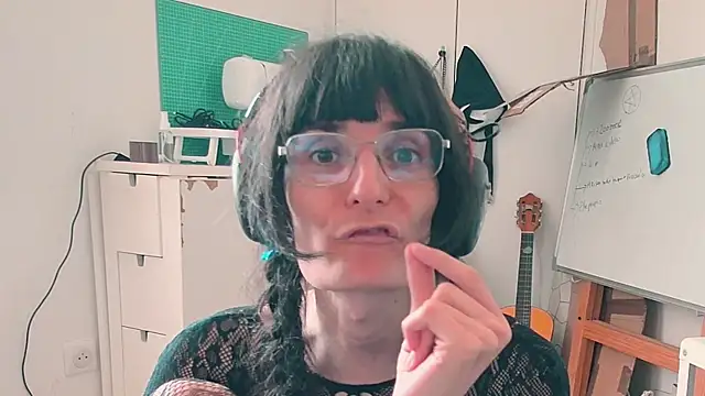 CeriseLapine webcam