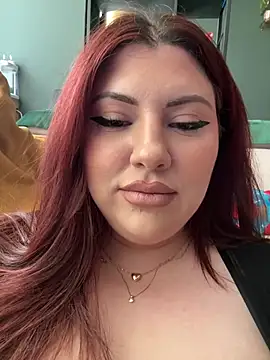 CurvyKimmy1