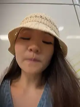 xiaoxiaocheng678 live cam on StripChat