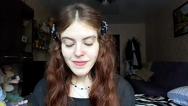 BuzzingRaid live cam on StripChat