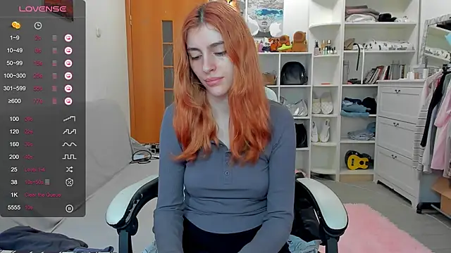 _Nicole_dance webcam