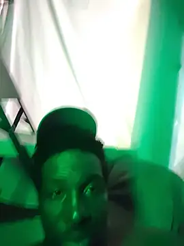 BlackD4uxo live cam on StripChat