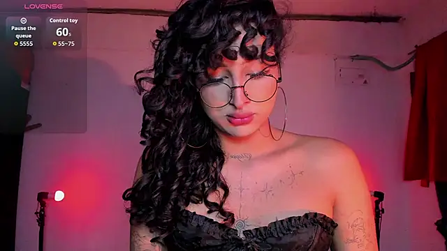 Heka_Prudence live cam on StripChat