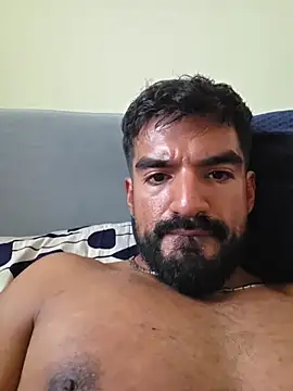 piggylatino live cam on StripChat