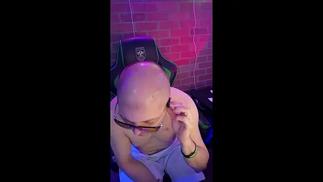 chronic_vibez live cam on StripChat