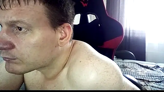 MysteriousWanderer live cam on StripChat