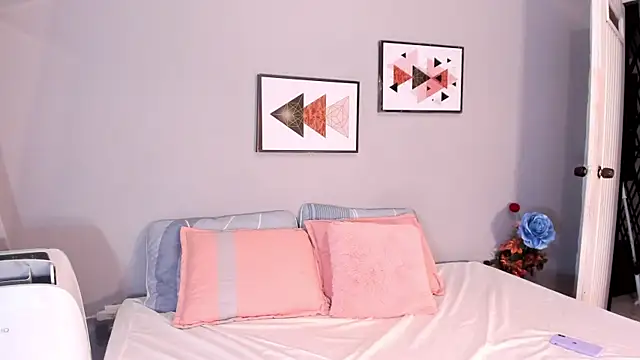 IvannaW_ webcam
