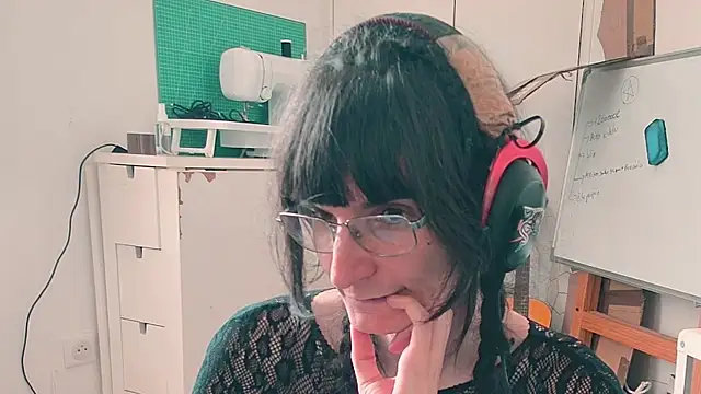 CeriseLapine webcam