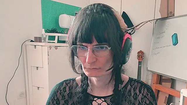 CeriseLapine webcam