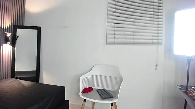 Zafiiraa live cam on StripChat