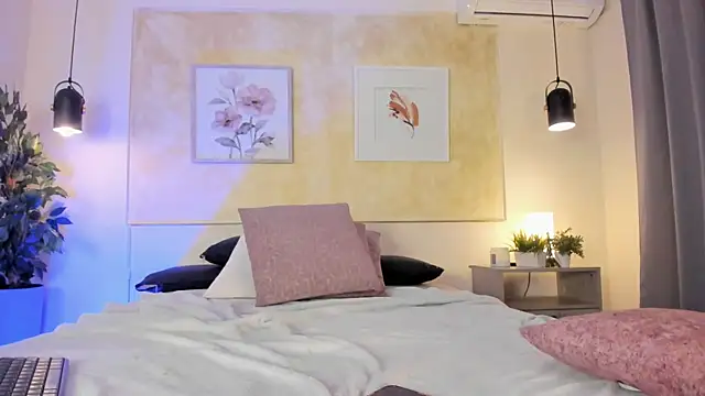 IsabellaSweet__ webcam