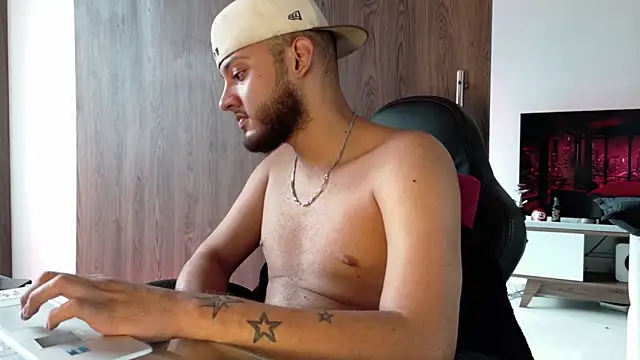 Sebolaz333 webcam