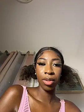 Nina_Velveta webcam