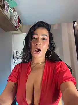 AsianMilfSheryl webcam