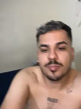 LatinBearX webcam