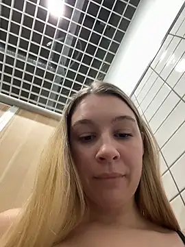 SashaCatt live cam on StripChat