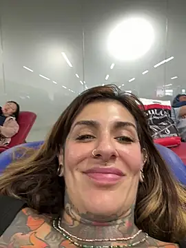 remyflux666 live cam on StripChat