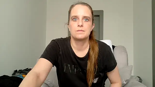 Chantalee live cam
