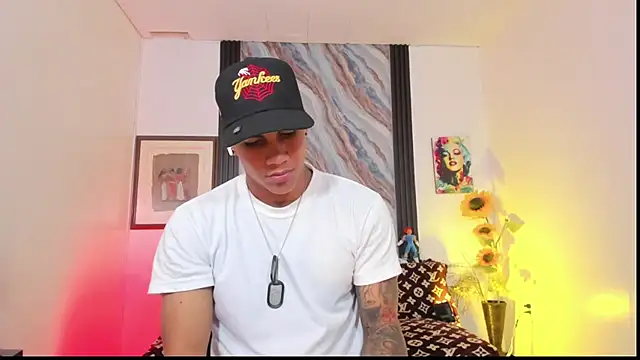 Damian_latinxxx live cam