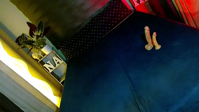 yan2xcumsalotxx webcam