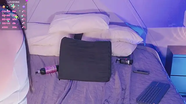 emmajohnss webcam