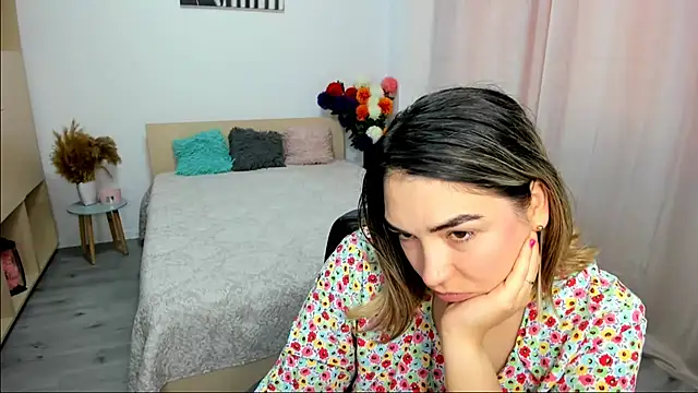 AlexaJuly webcam