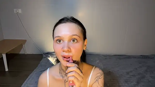 MayraLucarelli webcam