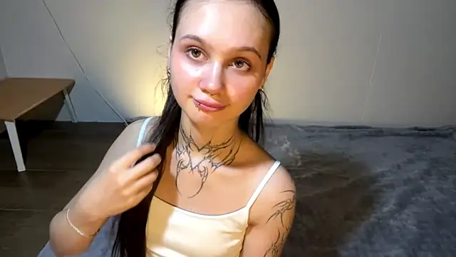 MayraLucarelli webcam