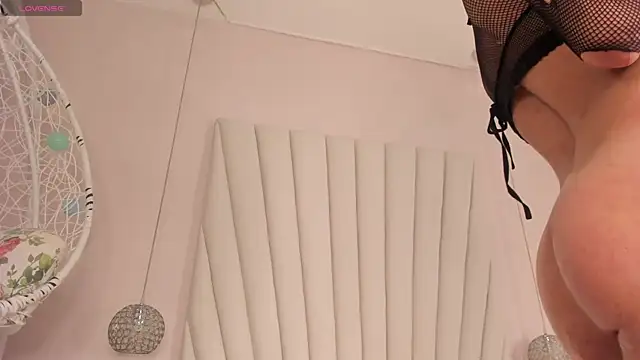 Elliot_walker's cam show statistics and live stream