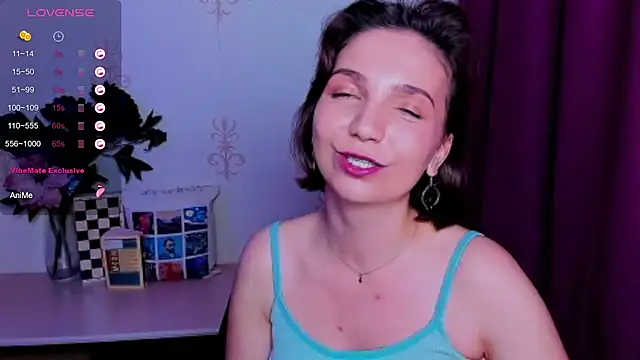 KindHazelHere_ live cam on StripChat