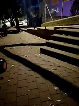 mrstreetguy (M young) - shirtless in the park