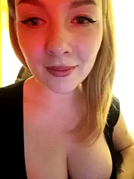 Katy_Brie live cam on StripChat