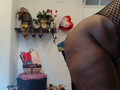 xTALLSEXYBUMx webcam