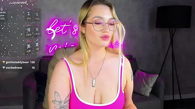 Viickie_Nelsson webcam