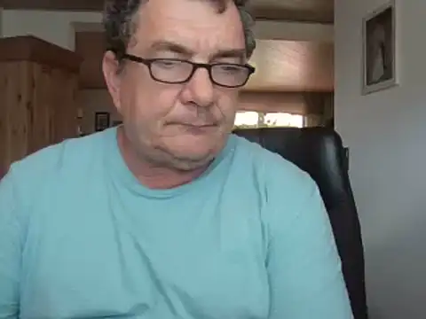 Nobbie444 live sex cam
