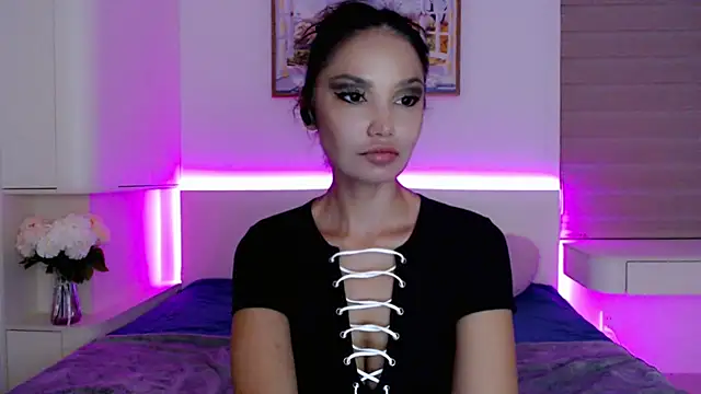 Ohmy_Linda webcam