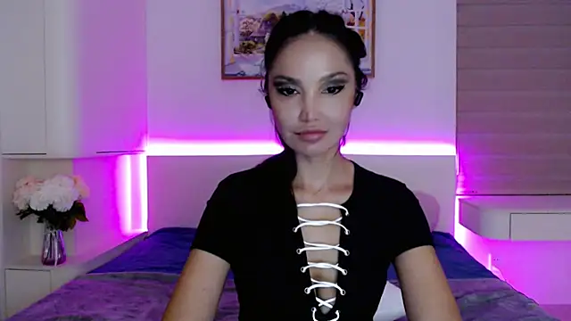 Ohmy_Linda webcam