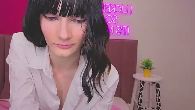 Lili_flowerr live cam on StripChat