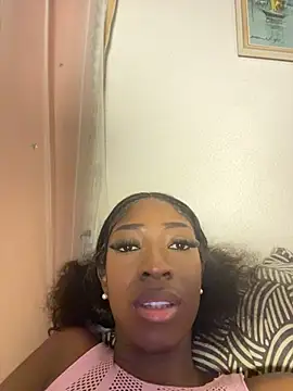 Nina_Velveta