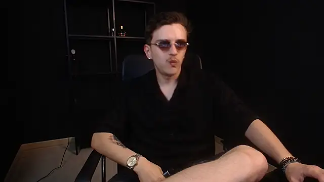 Felixstarkk's cam show statistics and live stream
