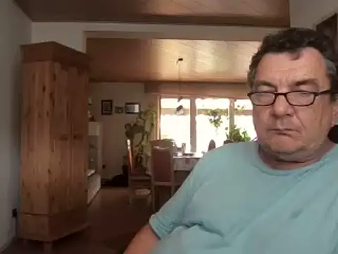 Nobbie444's cam show statistics and live stream