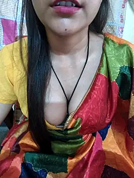 Hot_rashika_ live cam on StripChat