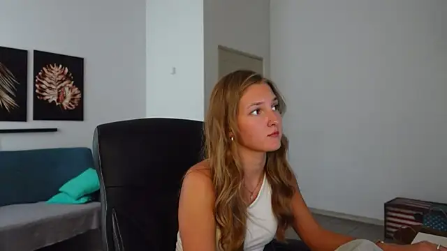Lana_Jewel webcam