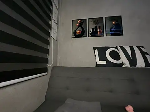 wild_apple69 webcam