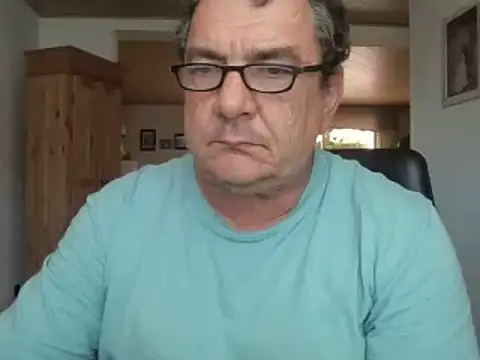 Nobbie444 live sex cam