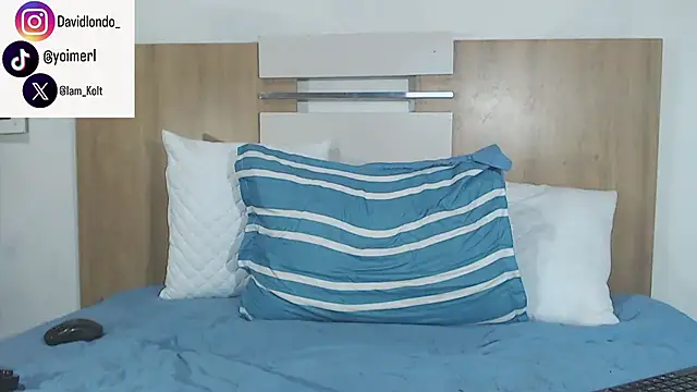 DavidLondo live cam on StripChat