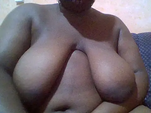 Richlove2456 live cam on StripChat