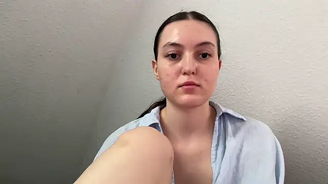 SoreliaLux live cam on StripChat