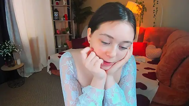 AlluringLookk webcam